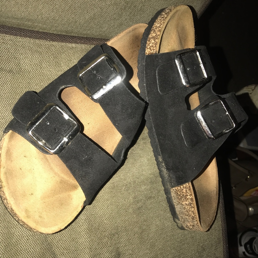 Women’s Suede Sandals